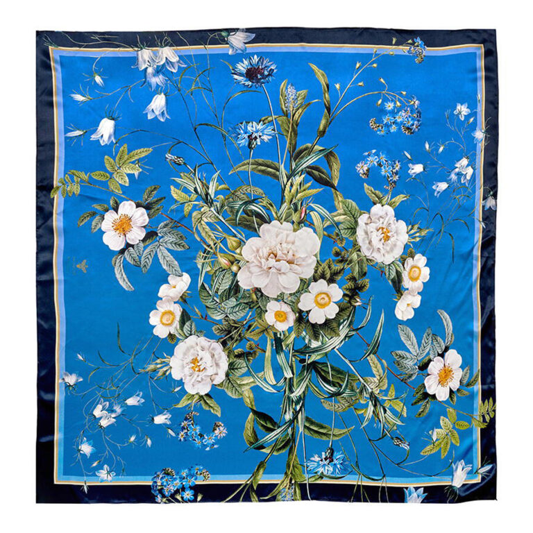Jim Lyngvild Blue Flower Garden Silketørklæde i Blå 90cm